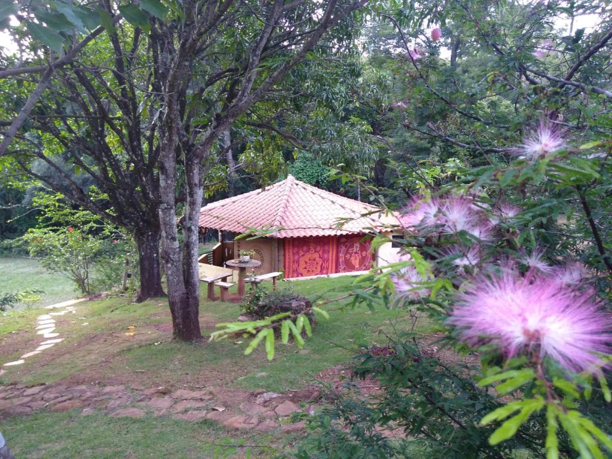 Govinda Moeda Pousada Luaran gambar