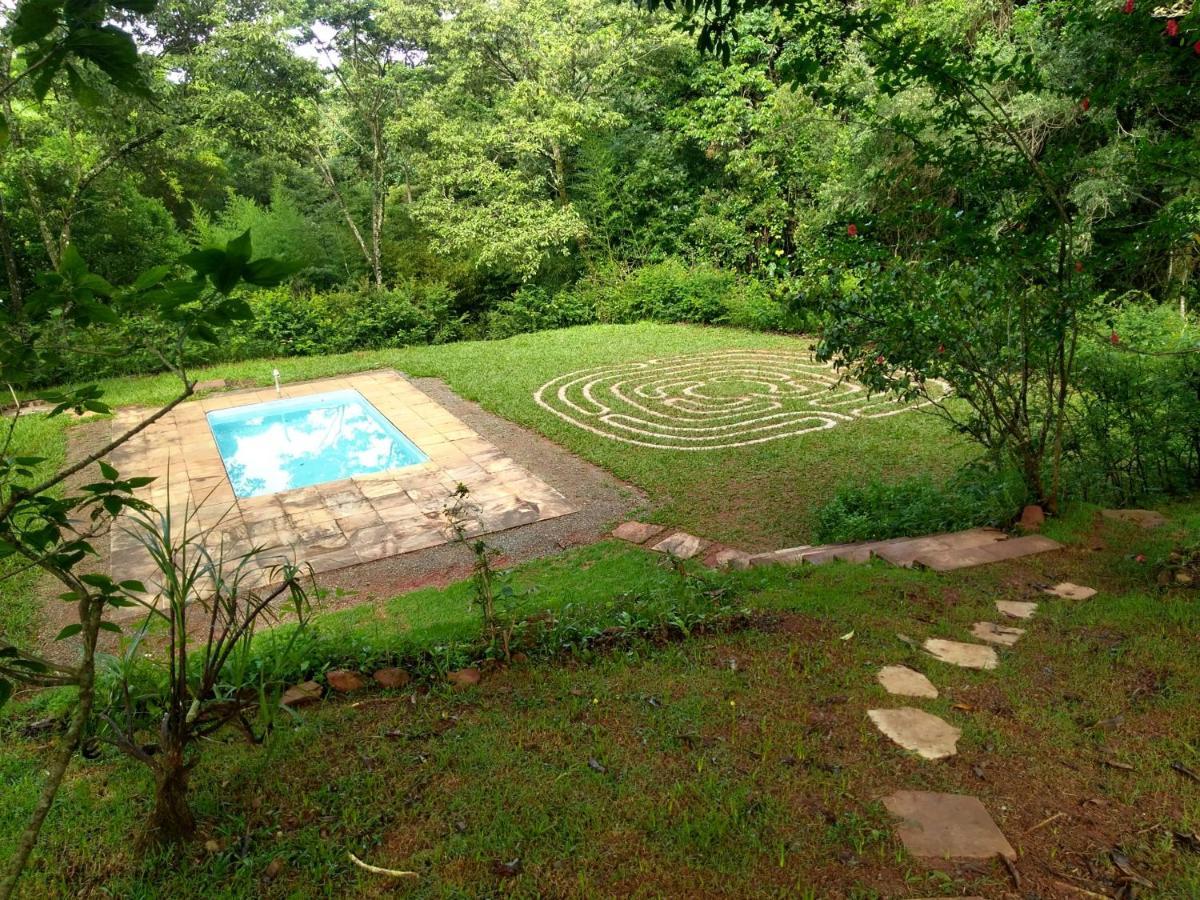 Govinda Moeda Pousada Luaran gambar