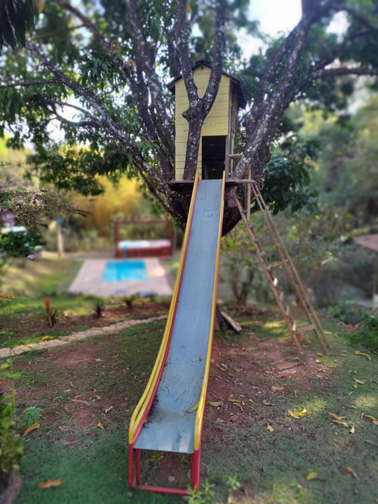 Govinda Moeda Pousada Luaran gambar
